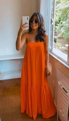 Beach Party Outfit Ideas, Beach Party Outfit, Orange Evening Dresses, Party Outfit Ideas, Estilo Boho, Long Prom Dress, Evening Dresses Long