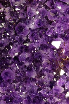 Crystal Background, Violet Aesthetic, Lavender Aesthetic, Crystal Aesthetic, Dark Purple Aesthetic, Purple Love, Amethyst Geode, All Things Purple, Aesthetic Colors