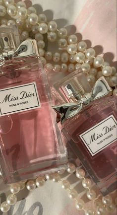 Essence Core Aesthetic, Perfume Miss Dior, Dior Girl, Dior Aesthetic, Dior Perfume, Fancy Makeup, Perfume Lover, Dior Beauty, Pink Girly Things