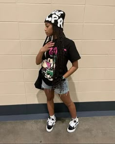 School Outfits For Black Women, Knu Skool Shoe Outfit, Ptso Ideas Outfits School, Croc Outfits Women, Throwback Outfits, Forever 21 Outfits