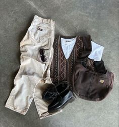 Aesthetic Smart Casual Outfit, Color Schemes For Outfits, Masc Country Outfits, Farmcore Outfit Male, Militarycore Outfits Men, Mosscore Outfit Masc, Men’s Summer Outfits Granola, Earthy Outfits