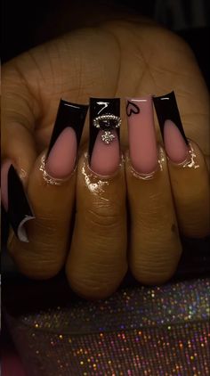 19th Bday Nails, Square Nails With Charms, 19th Birthday Nails Ideas, 18th Birthday Nails Acrylic, 18th Birthday Nails Ideas, Aesthetic Piercing, Acrylics Ideas, Nba Artwork, Bday Pics