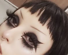 Eyebrows Piercing, Goth Eye Makeup, Punk Makeup, Unique Makeup, Emo Makeup