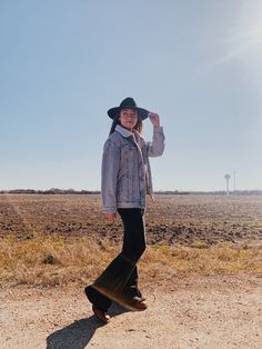 western fashion Aesthetic Cowgirl, Charlie 1 Horse Hat, Buckle Bunny, Winter Sun, Country Western, Buckle, Sun