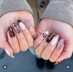 Cute Fall Thanksgiving Nails, How To Do Tortoise Shell Nails, Trendy Nails Ideas 2024, Burgundy Shades, Shell Nails, Maroon Nails, Thanksgiving Nails, Long Square Acrylic Nails, Oval Nails