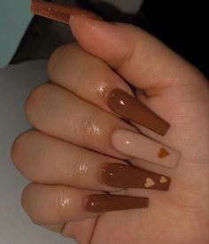 Brown Acrylic Nails Coffin Short, Brown Coffin Nails, Mail Inspo, Nail Art Designs For Beginners, Nail 2023, Easy Nail Art Designs, Brown Acrylic Nails, Nails Yellow