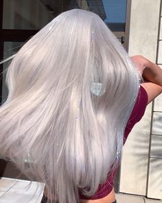 Silver Platinum Hair, Blonde Tones, Platinum Hair, Fresh Color, Hair Colours, Colored Hair