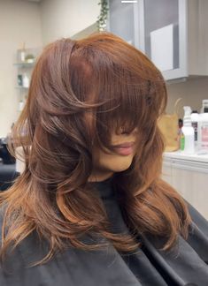 Copper Brown With Highlights, Orangish Brown Hair, Rusty Brown Hair, Copper Highlights On Dark Hair, Brown Hair On Brown Skin, Copper Hair Dark, Red Hair Inspo, Hair Color Streaks, Red Brown Hair