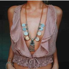 Turquoise Jewelry Outfit, Boho Jewellery Necklaces, Boho Winter, Bohemian Jewellery, Winter Tops, 925 Silver Jewelry, Hippie Chic, Hippie Style, Bohemian Jewelry