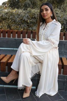 Front Opening
Pleated panel at waist
Bell sleeves with trim detail Tunic Dresses For Women, Tailor Design, Pakistan Dress, Tunic Dresses, Classy Suits