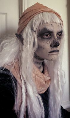 Witch Makeup Creepy, Scary Elf Makeup, Swamp Witch Makeup, Unsettling Makeup, Cute Monster Makeup, Dark Elf Halloween, Tiefling Makeup, Hag Makeup, Radioactive Makeup