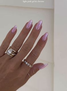 Nail Inspiration Natural Nails, Nail Art Designs Almond, Short Almond Nails Chrome, Mallorca Nails, Nails For Engagement Ring, Coloured Chrome Nails, Glossy Nails, Light Pink Chrome, Simple Gel Nails