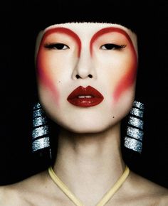 Experimental Makeup, Geisha Makeup, Mekap Mata, Drag Make-up, Show Makeup, Red Gradient, Face Art Makeup, Avant Garde Makeup, Drag Makeup