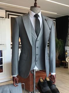 Bojoni Grey Slim-Fit Suit 3-Piece Blazer Waistcoat, Grey Slim Fit Suit, Stylish Mens Suits, Gentleman Outfit, Slim Fit Suit Men, Suits Men Business, Classy Suits, Dress Suits For Men, Designer Suits For Men