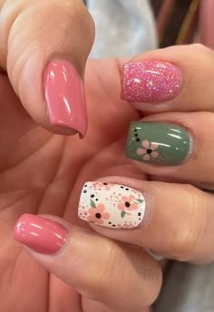 May Fingernail Designs, End Of Summer Nail Designs, Cruise Nails Mexico, Spring Time Nails Ideas, Almond Nail Ideas Summer, Prom Nails Acrylic Red, Summer Nails And Toes, Nails Red Summer, Nails Ideas 2023 Blue