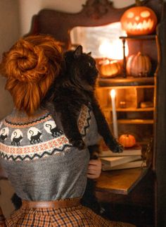 Antique Cottagecore, Misty Autumn, Real Photography, Autumn Witch, Kiel James Patrick, James Patrick, Autumn Magic, Vintage Inspired Fashion, Halloween Sweater