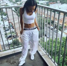 ☾@moonshineeeeee Pinterest Pretty, Tomboy Swag, Tomboy Stil, Urban Swag, Pretty Vibes, Teenage Outfits