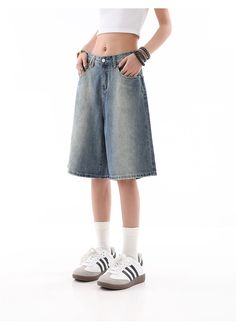 Stay cool and on-trend with our Denim Bermuda Wide-Leg Jean Shorts, a summer wardrobe essential with a retro-chic flair. Crafted for comfort and style, these shorts boast a high-quality denim fabric with a distinctive gradient design and a relaxed fit. Their wide-leg cut provides a breezy, casual look perfect for versatile styling, while the sturdy craftsmanship ensures these shorts are a durable addition to any fashion-forward collection. Whether you're heading to a laid-back brunch or an after Long Jorts Women, Wide Shorts, Short Large, Jean Short Outfits, Summer Wardrobe Essentials, Diy Skirt, Gradient Design, Simple Tees, Long Shorts