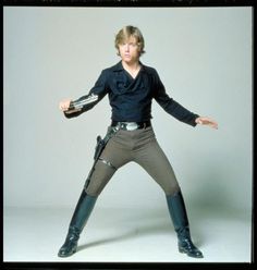 Luke Yavin, promotional photo sans lightsaber ignited effect. Jedi Grand Master, Mark Hamill Luke Skywalker, Harrison Marks, Star Wars Luke, Star Wars Luke Skywalker, Star Wars Trilogy, Star Wars Celebration, Star Wars 2, Original Trilogy