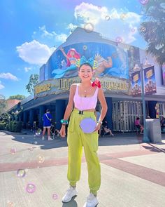 ariel disneybounding outfit idea for women Dapper Disney Outfit, Ariel Outfit Ideas Disneybound, Disneyland Dress Outfit, Figment Outfit, Sea World Outfit Ideas, Little Mermaid Disney Outfit, Disney Bound Outfits Plus Size, Ariel Bounding, Mermaid Disney Outfit