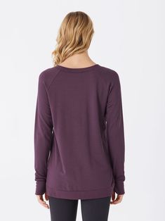 Our most popular sweatshirt, the Leanna tulip-hem tunic is made from our FeatherLoop Fleece and is literally one of the softest tops you will ever put on. Made from brushed TENCEL Modal, this breathable, versatile sweatshirt can be paired with anything from leggings to your favorite jeans. Crew Neck Long Sleeve Top With Thumbholes For Loungewear, Soft Texture Tops For Fall Relaxation, Ribbed Cuffs Tops For Relaxation In Fall, Fall Tops With Ribbed Cuffs For Relaxation, Crew Neck Top For Fall Relaxation, Fall Crew Neck Top For Relaxation, Comfortable Long Sleeve Soft Knit Tops, Heather Winter Tops For Loungewear, Comfy Fall Tops