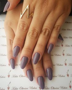 Unhas amendoadas: aprenda a fazer o formato queridinho do momento Natur Nails, Natrual Nails, Nails Acryl, Nail Tip Designs, Simple Acrylic Nails, Healthy Nails, Artificial Nails, Flower Nails, Swag Nails