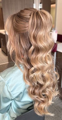 Witchy Hairstyles, Bridesmaid Hair Inspo, Cute Prom Hairstyles, Prom Hair Medium, Pageant Hair, Formal Hairstyles For Long Hair, Simple Prom Hair, Bridesmaid Hair Makeup, Hoco Hairstyles