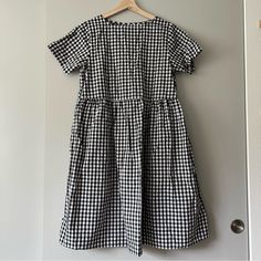 Tradlands Nico Dress In Black Gingham. Barely Worn. Size Small. #Tradlands #Tradlandsnicodress #Popoverdress #Loosedress #Smockdress #Slowfashion Sustainablefashion Smallbusiness Everlane Madewell Notperfectlinen Christydawn #Gingham #Ginghamdress #Checkered Black Gingham, Gingham Dress, Loose Dress, Smock Dress, Slow Fashion, Gingham, Madewell, Colorful Dresses, Women's Dress