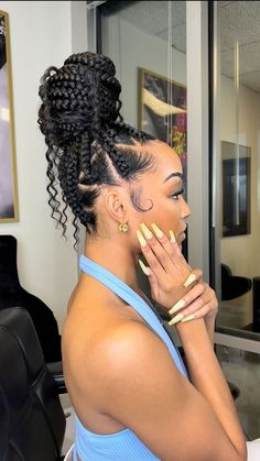 Welcome to the world of Jumbo Knotless Braids a trend that’s not just about hair but a vibrant expression of style and freedom Momma Hairstyles, Island Twist Hairstyle, Workout Hair, Island Twist