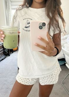 !! not mine !! #wellness Matcha Aesthetic, Morning Matcha, Cute Everyday Outfits, Cute Fits, Comfy Fits, Cute Casual Outfits, Everyday Outfits, Stockholm