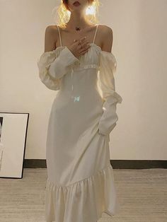 Girls Beach Dress, Mode Ulzzang, White Vintage Dress, Simple Prom Dress, Trumpet Dress, Dresses Simple, Dress Birthday, Fairytale Dress, Vestidos Vintage