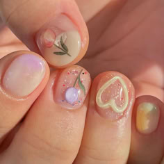 Spring Korean nails: cute jelly flower charms Strawberry Nails Korean, Korean Nail Art Short Nails, Korean Summer Nails, Japanese Nail Art Simple, Nail Designs Light Purple, Short Korean Nails, Nail Designs Sage Green, Blue Nails Pastel, Korean Spring Nails