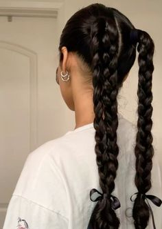 Κούρεμα Bob, Pigtail Braids, Fishtail Braid, Ribbon Hairstyle, Hairdos For Curly Hair, Hair Stylist Life, Volleyball Hairstyles, Hairstyles For School, Aesthetic Hair