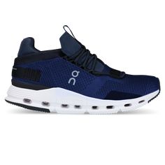 Sneaker Silhouette, White Running Shoes, Active Life, Sketchers Sneakers, Running Sneakers, Sports Shoes