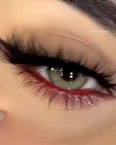 Mackup Ideas For Prom, Makeup For Burgundy Dress Wedding, Makeup For Competition, How To Do Red Eyeshadow, Lipstick With Burgundy Dress, Makeup With Red Eyeshadow, Halloween Makeup Red Eyes, Red Xv Makeup, Light Red Eyeshadow Looks