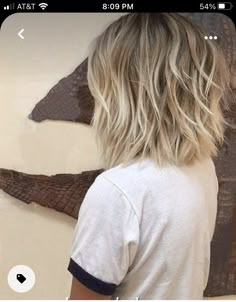 Shaved Bob, Short Layered Bob Hairstyles, Blond Balayage, Choppy Bob Hairstyles, Balayage Blonde, Messy Short Hair, Layered Bob Hairstyles, Frontal Hairstyles, Short Layered Haircuts