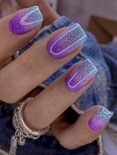 Unghie Sfumate, Fancy Nails Designs, Glitter Gel Nails, Pretty Nail Art Designs, Cute Gel Nails, Short Acrylic Nails Designs, Nail Designs Glitter, Short Acrylic