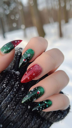 #ChristmasNails #HolidayNailArt #FestiveNails #NailArtIdeas #NailDesigns #ChristmasNailDesigns #WinterNails #NailInspo #MerryAndBrightNails #DIYChristmasNails #CuteChristmasNails #NailTrends #GlitterNails #NailArtCommunity #ChicNails #SeasonalNailArt #NailGoals #NailPolishAddict #HolidayNailTrends #NailOfTheDay Art Noel, Glittery Nails