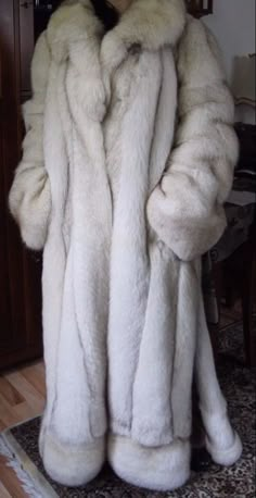 Fur Coat Aesthetic, Looks Party, Mob Wife, Dolce E Gabbana, Mode Inspo, Fur Fashion