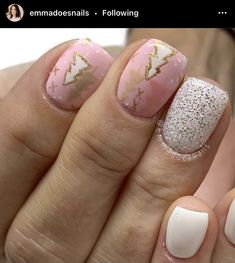 Pink Christmas Nails, Finger Nails, Nail Board, Winter Nail, Beauty Inspo, Christmas Nail Art, Christmas Nail, Holiday Nails, Mani Pedi