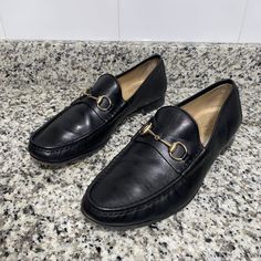 Men's Gucci Horsebit Penny Loafers Dress Shoes Size 12.5 Black Leather. Gucci Slip-on Formal Leather Shoes, Gucci Formal Slip-on Leather Shoes, Classic Gucci Leather Shoes For Galas, Gucci Formal Loafers With Horsebit Detail, Gucci Loafers With Horsebit Detail For Galas, Gucci Horsebit Loafers For Formal Occasions, Classic Black Loafers With Horsebit Detail, Gucci Dress Shoes With Leather Sole For Galas, Classic Black Gucci Leather Shoes