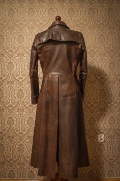 Long Leather Trench Coat Duster Steampunk Victorian Fantasy - Etsy Long Leather Trench Coat, Trenchcoat Outfit, Victorian Jacket, Steampunk Leather, Brown Leather Coat, Trench Coat Outfit, Steampunk Victorian, Formal Prom Dress, Long Leather Coat