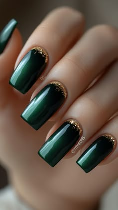 Dive into autumn with Forest Green nails accented by elegant gold details. This sophisticated combo adds a touch of luxury and style to your fall look. Click to explore more stunning fall nail ideas and follow us for daily nail inspiration!  #FallNails #ForestGreen #GoldAccents #NailArt #AutumnStyle Green With Gold Tip Nails, Fall Nails Emerald Green, Nail Designs Forest Green, Gold Nails With Green Accent, Fall Nails Green And Gold, Dark Green And Gold Nails Designs, Green And Gold Fall Nails, Green With Gold Nails, Green Gold Nails Ideas