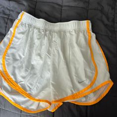 Never Worn White Sporty Shorts For Spring, White Nike Athletic Shorts For Summer, Nike White Athletic Shorts, White Athletic Shorts For Summer Workouts, White Sports Shorts For Spring, White Stretch Athletic Shorts For Summer, White Stretch Summer Athletic Shorts, White Nike Bottoms For Beach, White Summer Athletic Shorts For Workout