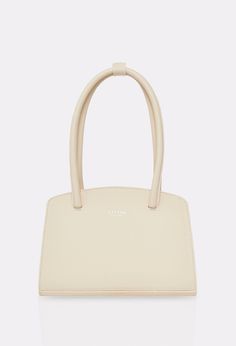 Front of a Off-White Leather Shoulder Bag Margot with Lazaro logo. White Shoulder Bag, Structured Design, Duffel Bag Backpack, Structure Design, Leather Gifts, Small Leather Goods, Duffel Bag, Corporate Gifts, Small Bags