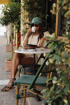 Ralph Lauren Cap, Julie Sarinana, European Fashion Summer, Marina Laswick, Paris Summer, London Summer, European Summer Outfits, Italy Summer