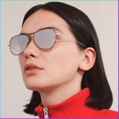 Like New, This Style Is Perfect For Smaller Faces. Comes With Case. Mirrored Aviator Sunglasses, Aviator Glasses, Small Faces, Watch Collection, Colored Sunglasses, Holiday Fashion, Aviator Sunglasses