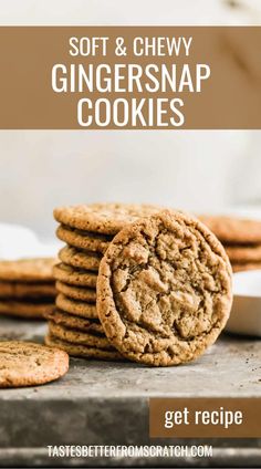 Close-up of soft and crispy gingersnap cookies, an easy and festive holiday recipe. Chewy Gingersnap Cookies, Oreo Balls Christmas, Gingersnap Cookies Chewy, Gingersnap Cookies, Pumpkin Dip