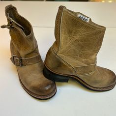 Excellent Used Condition Ankle Cowboy Boots, Trendy Boots, Moto Boots, Ankle Booties, Cowboy Boots, Shoe Boots, Cowboy, Genuine Leather, Super Cute