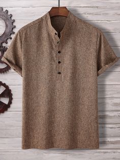 Castanho Casual Collar Manga Curta Tecido Simples Top Embellished Elasticidade Baixa Verão Tops Masculino Casual Short Sleeve Adventure Shirt, Men’s Shirts, Men’s Short Sleeved Shirts, Casual Ring-spun Cotton T-shirt With Short Sleeves, Cheap Brown Men's Shirt, Brown Button-up Short Sleeve Shirt, Cool Shirt Designs, Shirt Casual Style